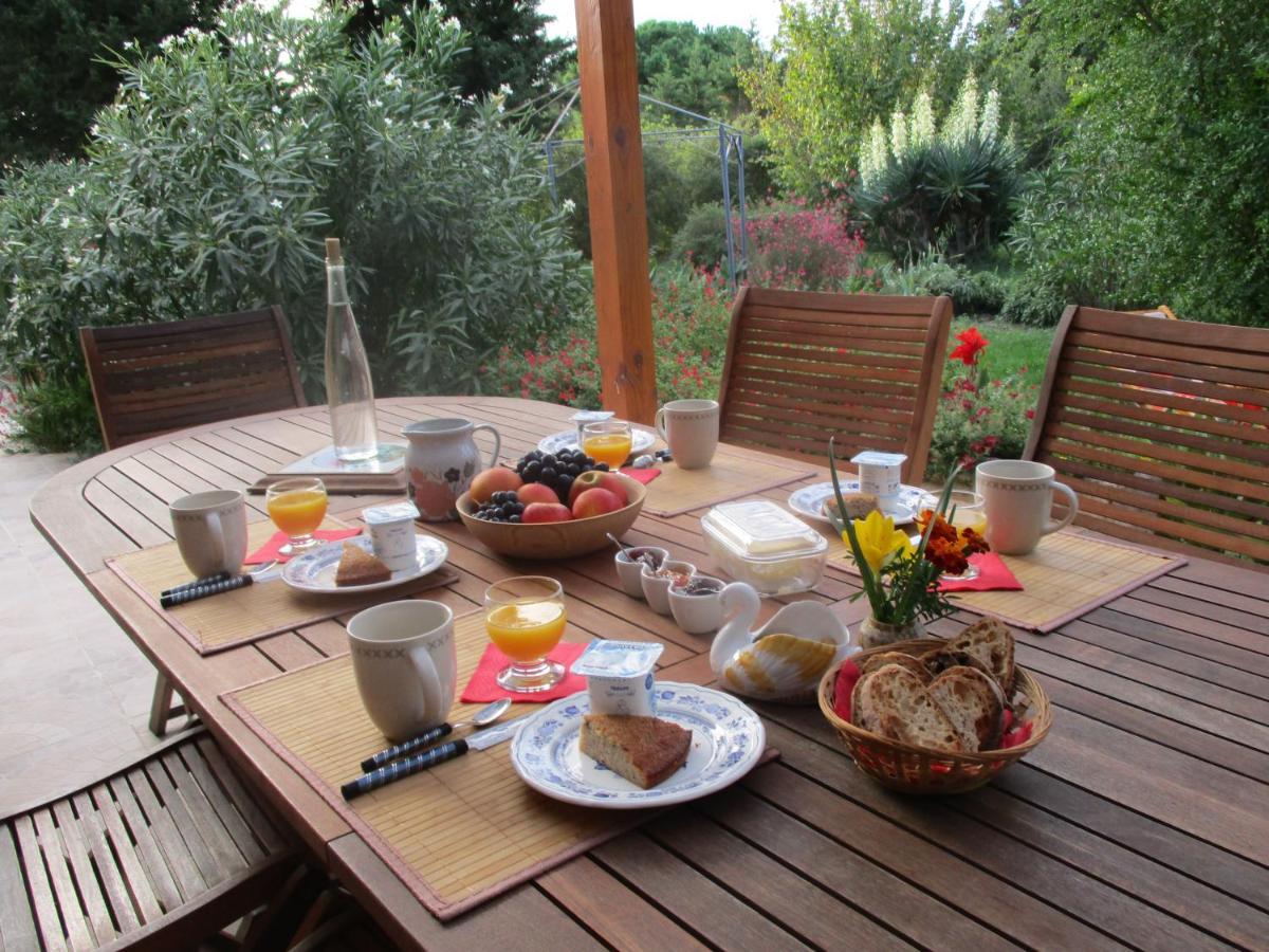 La Madeleine Bed & Breakfast Pezens Екстериор снимка